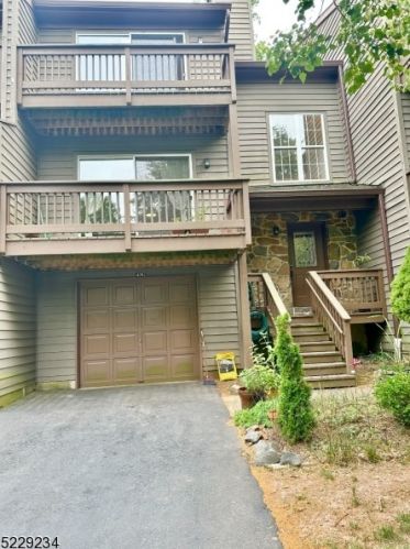 43-G Watertown Ct, Princeton, NJ 08540-1773