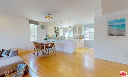 631 Strand St, Santa Monica, CA 90405-2488