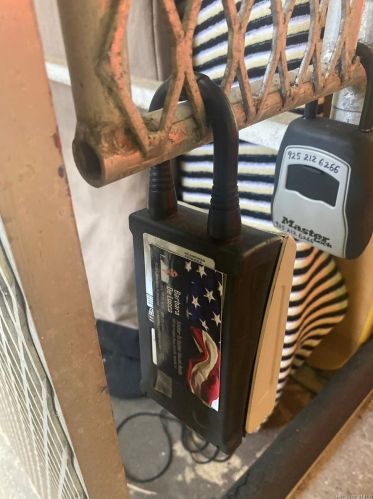 445 Seaside Ave, Honolulu HI  96815-2640 exterior