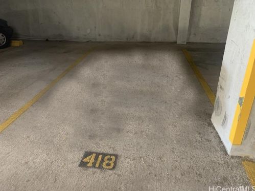 2101 Nuuanu Ave, Honolulu HI  96817-1764 exterior