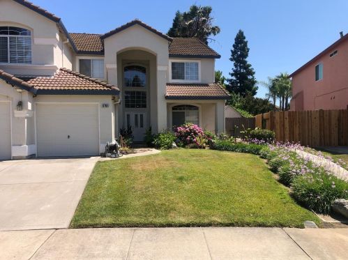 8768 Crocus Ct, Elk Grove, CA 95624-3885