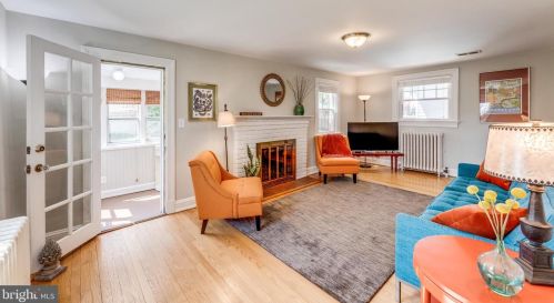 2009 Grace Church Rd, Silver Spring MD 20910-2116 exterior