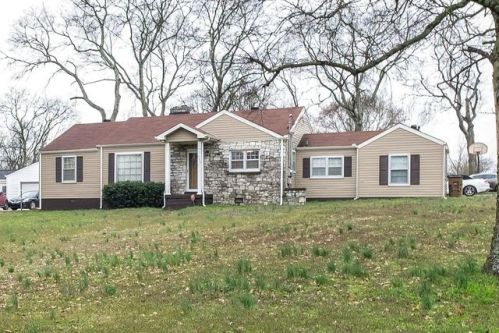 711 Delaware Ave, Madison, TN 37115-2855