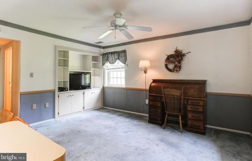 173 Valleybrook Dr, Lancaster PA  17601-4619 exterior