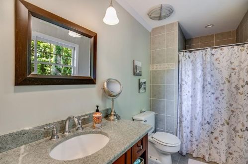 3598 Hidden Acres Dr, Atlanta GA  30340-4450 exterior