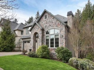1645 Joshua St, Portland, OR 97219-7788