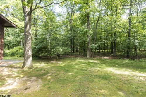 7 Osprey, Hackettstown NJ  07840-2726 exterior