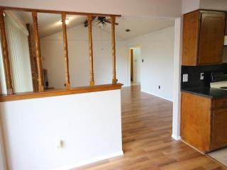 6416 Ridglea Dr, Fort Worth TX  76148-1427 exterior