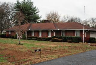 108 Kelly Dr, Decherd, TN 37324-3800