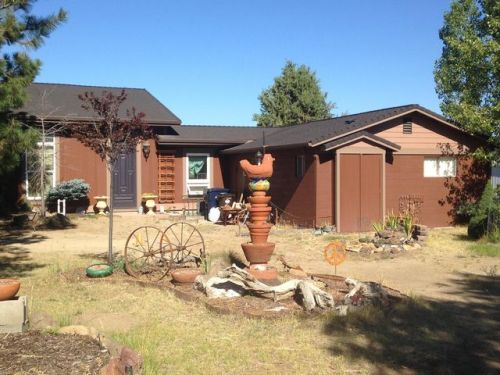 887 74th St, Eagle Crest, OR 97756-7211