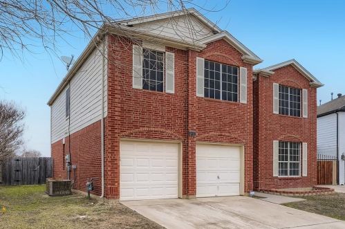 3268 Raleigh Dr, Fort Worth, TX 76123-2080