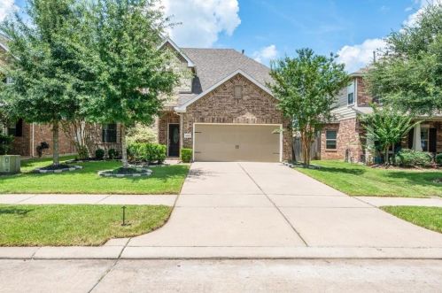 6222 Oxford Lake Dr, Richmond, TX 77471-4659