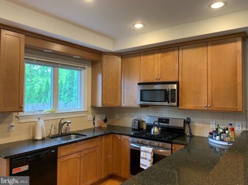 29 Moran Ave, Princeton NJ  08542-3855 exterior