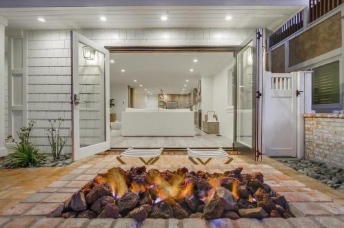 725 Dover Ct, San Diego, CA 92109-8012