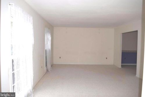 9210 Claytonia Ln, Annandale, VA 22003-4022