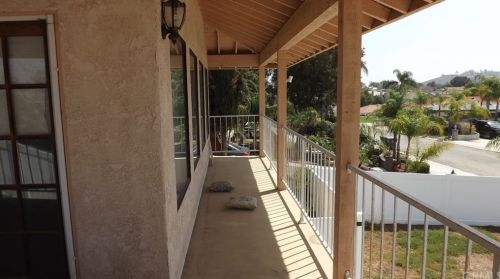 14084 Meadowlands Dr, Riverside CA  92503-9723 exterior