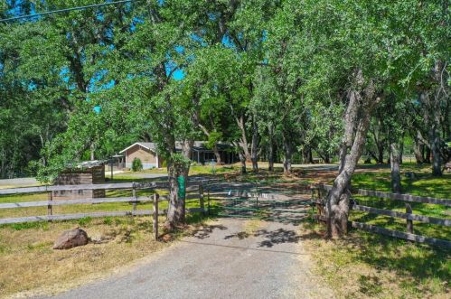 12496 Pony Express Trl, Browns Valley, CA 95918-9708