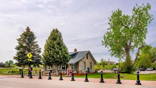 19804 Summerset Ln, Parker CO 80138-8077 exterior