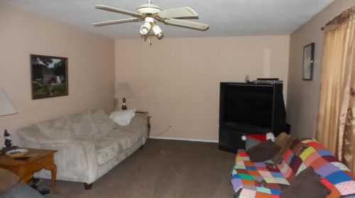 2714 Victoria Rd, Festus, MO 63028-3845