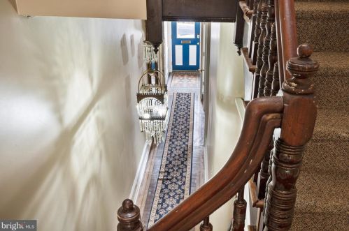 758 10th St, Philadelphia PA 19123-1966 exterior