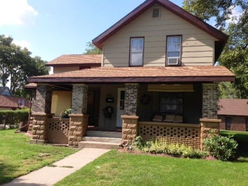 107 5th Ave, Sterling, IL 61081-3926