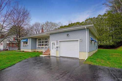 94 Randall Rd, Lewiston, ME 04240-1718
