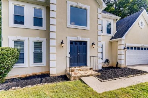 6896 Old Fox Trl, Stone Mountain, GA 30087-4755