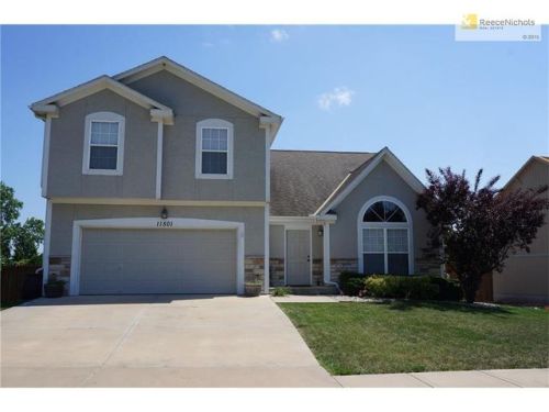 11501 207th Cir, Peculiar, MO 64078-7837