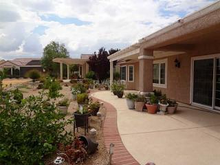 2703 Olivia Heights Ave, Henderson NV  89052-7035 exterior