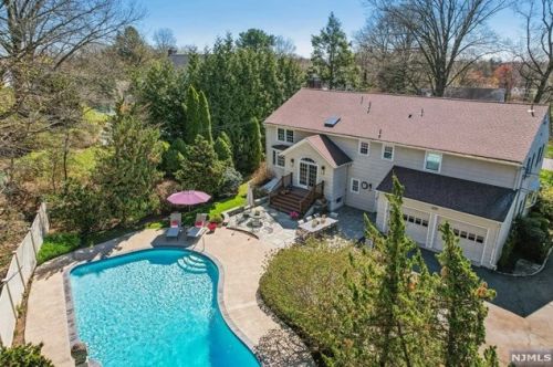 31 Woodmont Rd, Montclair, NJ 07043-2521
