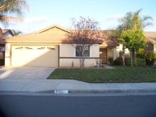 1690 Elmbridge Ln, Hemet, CA 92545-7007