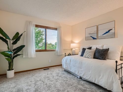 16572 Crestline Pl, Aurora CO 80015-4308 exterior