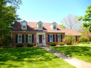 122 Ilehamwood Dr, Dekalb, IL 60115-1872