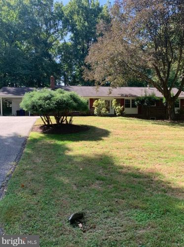 412 Beaumont Rd, Silver Spring, MD 20904-1074