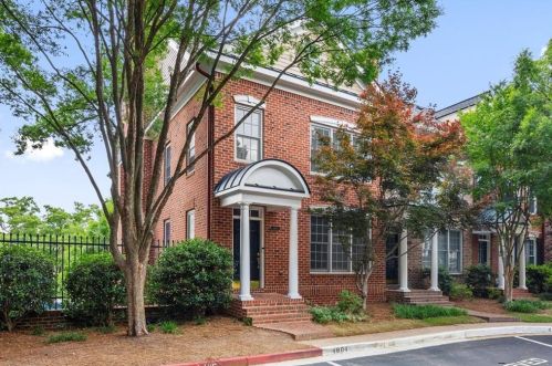 4855 Ivy Ridge Dr, Atlanta GA  30339-1367 exterior