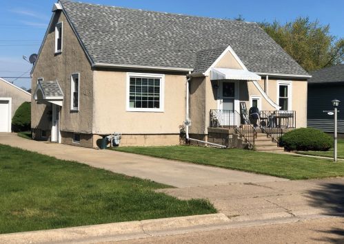 1611 Creve Coeur St, Rockwell, IL 61301-1371