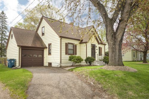 625 Sommerville St, Prior Lake, MN 55379-2309