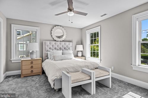 605 Warwick Rd, Tavistock NJ  08033-3926 exterior