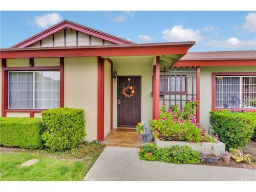 608 Falcon Ln, Redlands, CA 92374-4106
