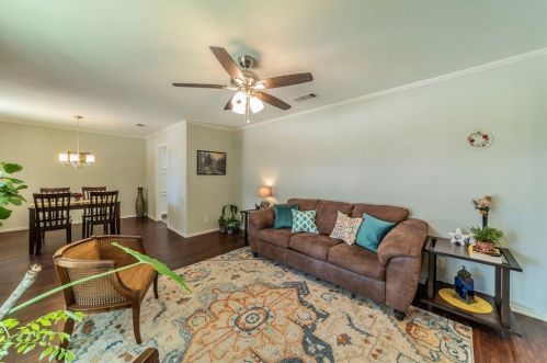 4128 Alicante Ave, Fort Worth TX  76133-5561 exterior