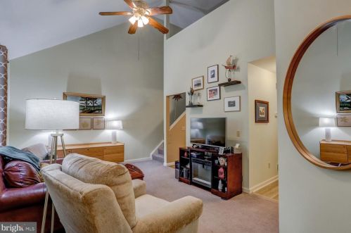 31 Westpointe Dr, Ephrata, PA 17522-3001