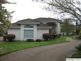 2252 27th Pl, Salem, OR 97304-1701