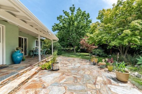 3902 Altura Ave, Glendale CA 91214-2501 exterior