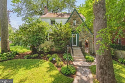 2400 Seminary Rd, Silver Spring MD 20910-1368 exterior