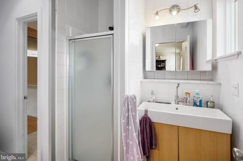 1313 11 St, Philadelphia PA 19147-5601 exterior