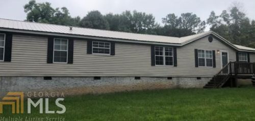 352 Weldon Lake Rd, Milner, GA 30257-3508