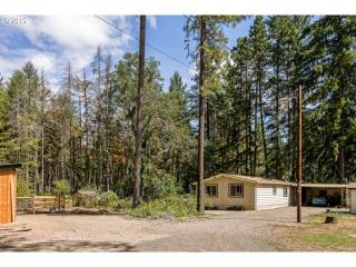 25455 Bolton Rd, Veneta OR  97487-9546 exterior