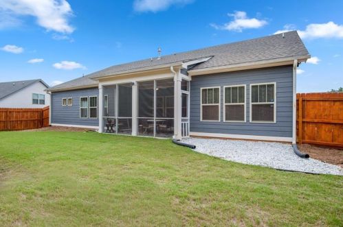 1566 Renaissance Dr, Conyers GA  30012-8024 exterior