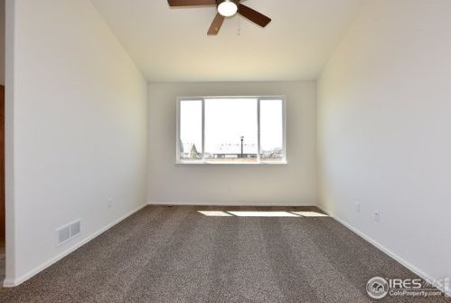 2668 Emerald St, Loveland CO 80537-2013 exterior