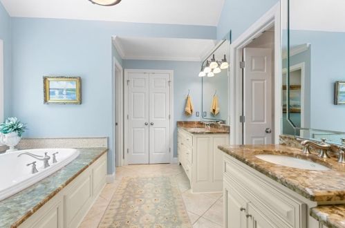 1805 Brandon Hall Dr, Atlanta GA  30350-3708 exterior